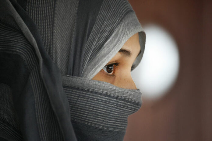 A woman with a veil seen here in 2011 in Istanbul. Photo: Steve Evans / Wikimedia Commons