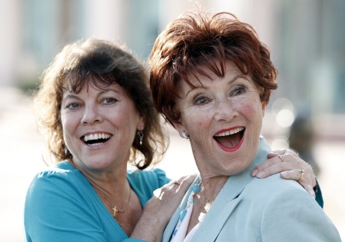 Actresses Erin Moran, left, and Marion Ross pose together in 2009 at the Academy of Television Arts and Sciences'