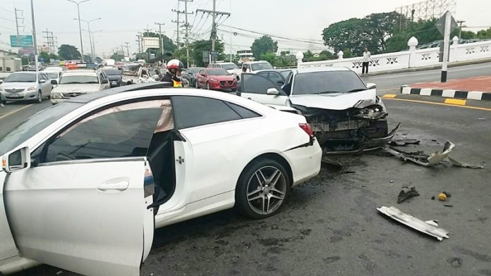 Scene of the crashes on Rangsit - Nakhon Nayok Road on Saturday
