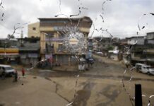 Philippine Official: Abu Sayyaf Harboring Suicide Bomber