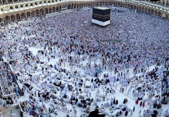 Worshipers seen in 2012 in Mecca, Saudi Arabia.