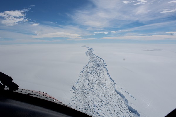 Antartica Iceberg Cham