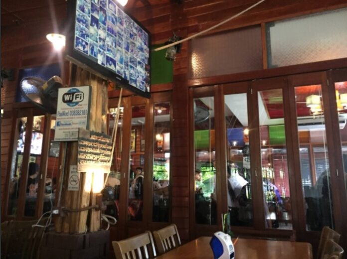 An interior of Larb Ubon 5 restaurant. Image: Wongnai