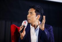 Fugitive Journo Says He Obtained Asylum Seeker Status in US