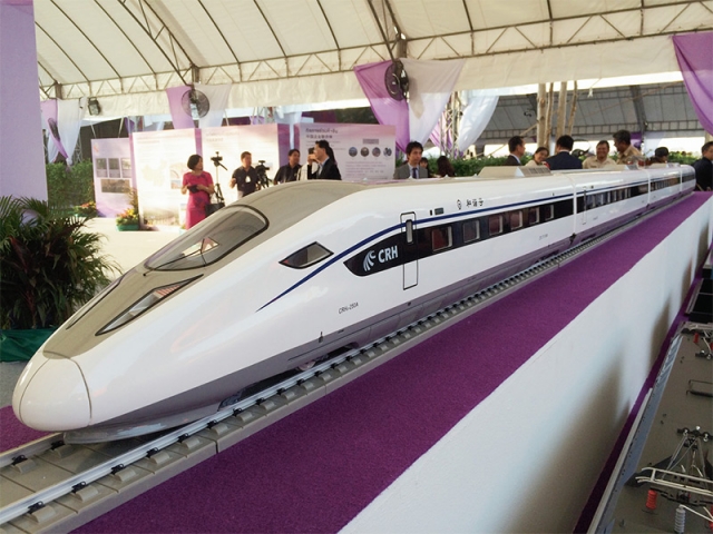 A model for a proposed high-speed rail train in July 2017. Photo: Prachachat