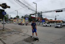 Concerned Man Points Out Perilous Pothole in Pattaya Road (Photos)