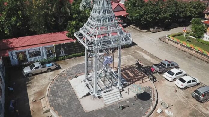 Provinces Rush to Finish Replica Crematoriums For Royal Funeral (Photos)