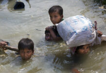 Thais Help Boat With Presumed Rohingya Refugees on its Way