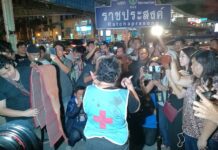 Relatives Eye New Lawyers for Murder Case Against Abhisit, Suthep