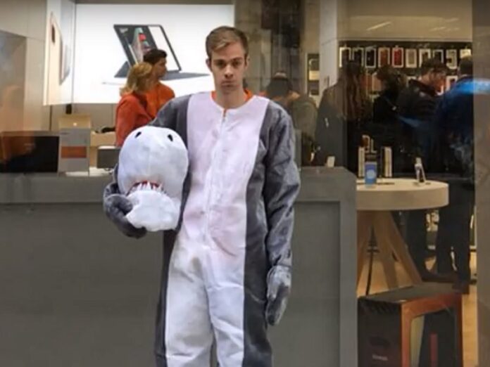 Image: theverge / YouTube