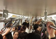 Commuters Trapped in BTS Rush Hour Breakdown