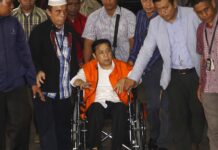 Indonesia Graft Suspect Detained After Doctors Clear Health