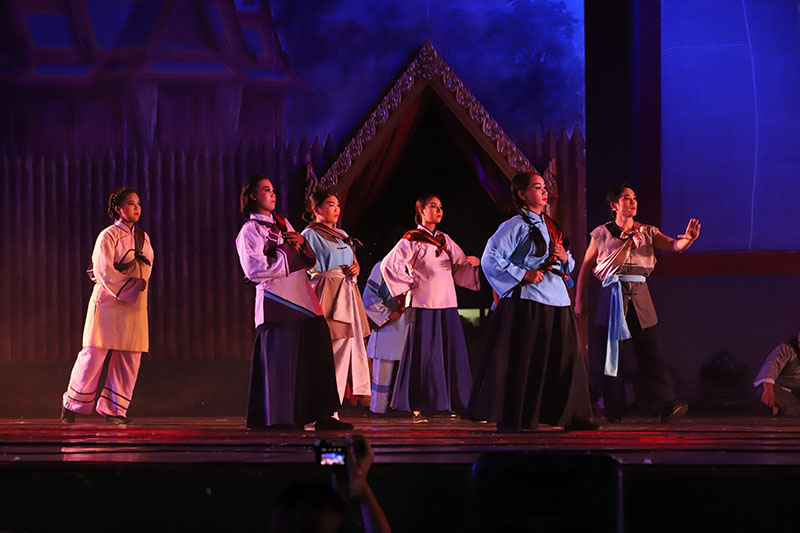 อุปรากรจีนชุดเปิดตัว ๑๗๑๑๒๗ 0001