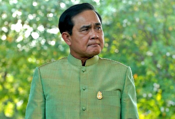 Thai junta chairman and PM Gen. Prayuth Chan-ocha talking to reporters on 20 Jan 2014 at the Government House in Bangkok.<br />
