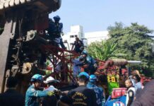 Falling Crane Severs Worker’s Leg (Video)