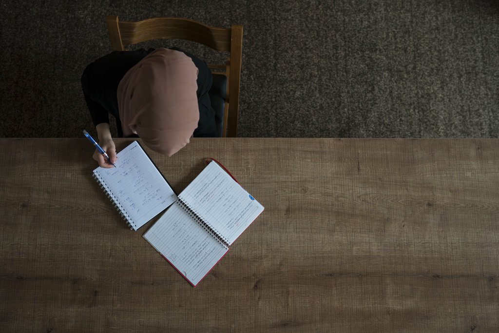 Ferah studies for an exam in Irbil, Iraq, in this photo taken Nov. 11. Photo: Felipe Dana / Associated Press