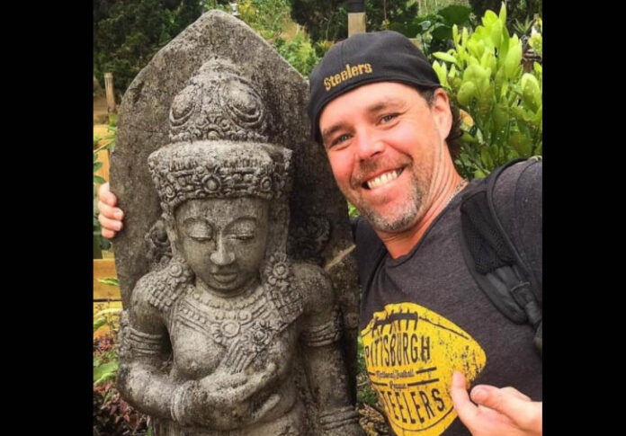 Florida Man Jeff 'Swede' Swedenhjelm in the beloved baseball cap stolen by a monkey on Bali. / Nwfdailynews.com