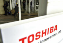 Toshiba, Western Digital Make Peace on Sale of Chip Unit Toshiba's logo is seen at the venue for the company's October stockholders' meeting in Chiba near Tokyo. Photo: Ren Onuma / Kyodo News