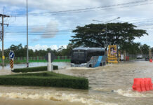 Provincial Airport Closed as Southern Flood Toll Rises