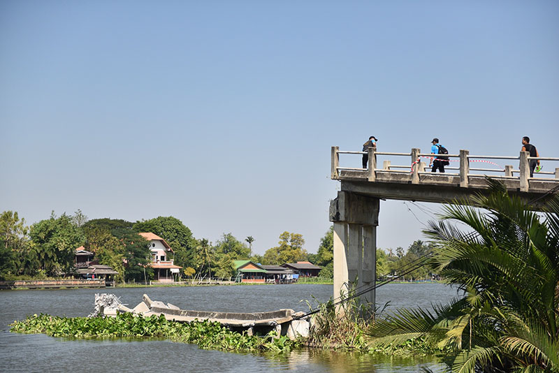 เรือชนสะพานนครปฐม 171221 0025