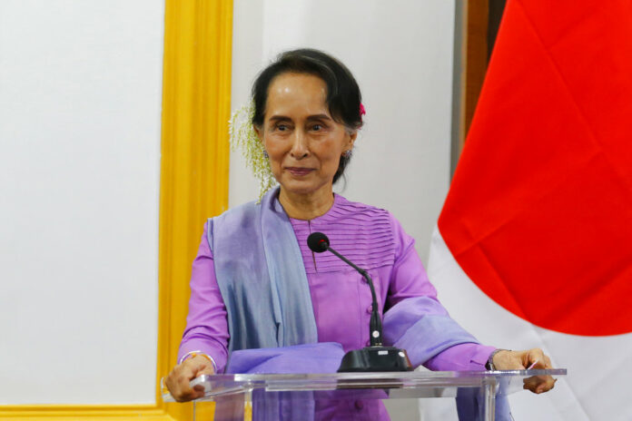 Myanmar's State Counselor and Foreign Minister Aung San Suu Kyi speaks to the media during a joint press conference with Japan's foreign minister Jan. 12, 2018. Photo: Hein Htet / Associated Press