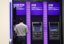Two Major Banks Drop Internet Transfer Fees