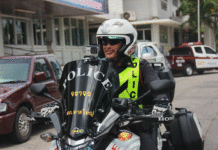 Cops Told to Take Off Sunglasses While on Duty