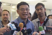 Critics Say ‘Som Nam Na’ After Somchai Thrown Under Bus Somchai Srisutthiyakorn. Photo: Matichon