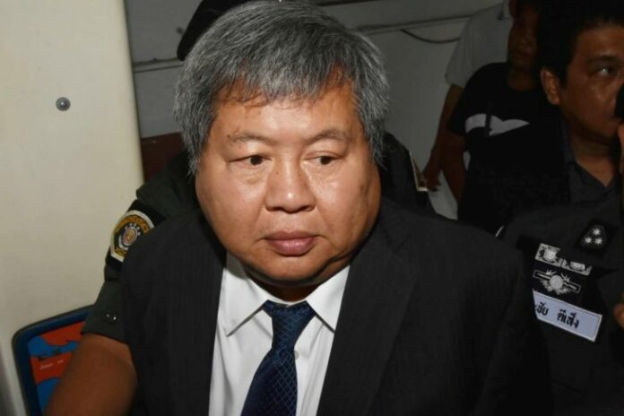 Italian-Thai Development president Premchai Karnasuta meets with police on March 26. Photo: Matichon Italian-Thai Development president Premchai Karnasuta meets with police on March 26. Photo: Matichon