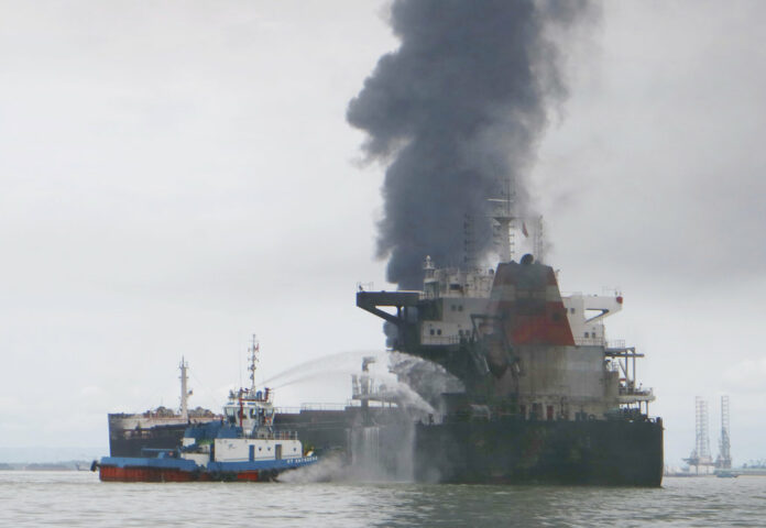 CORRECTION Indonesia Oil Spill