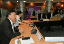 True Scrambles to Win Back Confidence After Data Lapse Representatives from True Corp. attend a Tuesday hearing at the National Broadcasting and Telecommunications Commission offices in Bangkok. Photo: Matichon