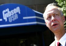 Debt-Plagued Gibson Guitar Maker Files For Bankruptcy Protection Gibson Guitar CEO Henry Juszkiewicz speaks at the plant in Nashville, Tenn. Photo: Samuel M. Simpkins / Associated Press