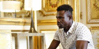 Macron Rewards Migrant Hero ‘Spiderman’ with French Citizenship