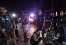 1 Dead as Bangkok School Van Driver Goes on Rampage Police and rescue workers Friday attend to someone hit and killed by a van driver who fled the scene in Bangkok.