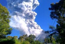 Indonesia Raises Alert for Merapi Volcano, Sets No-Go Zone