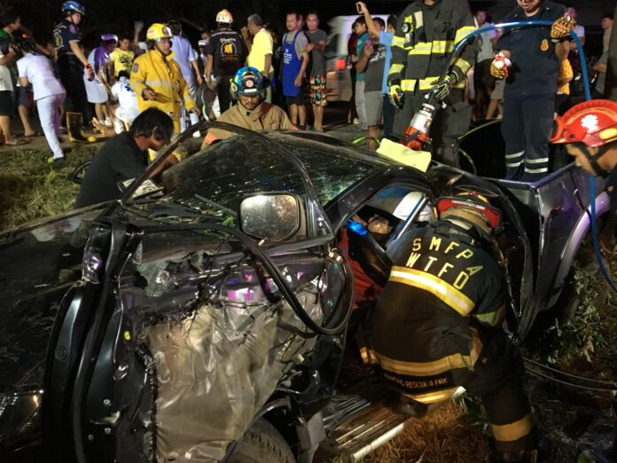 Rescue workers Thursday attend the scene of accident outside Rayong city.