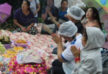 Mom Prays Outside Cave for Son and Friends