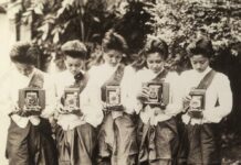 Glory Days of Absolute Monarchy Revived at National Gallery (Photos)