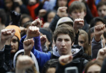 Social Media is the New Heart of Political Protests Demonstrators raise their fists in the air during a student-led march in March against gun violence at the Civic Center Plaza in San Francisco, one month after the deadly shooting inside a high school Florida. Photo: Marcio Jose Sanchez / Associated Press