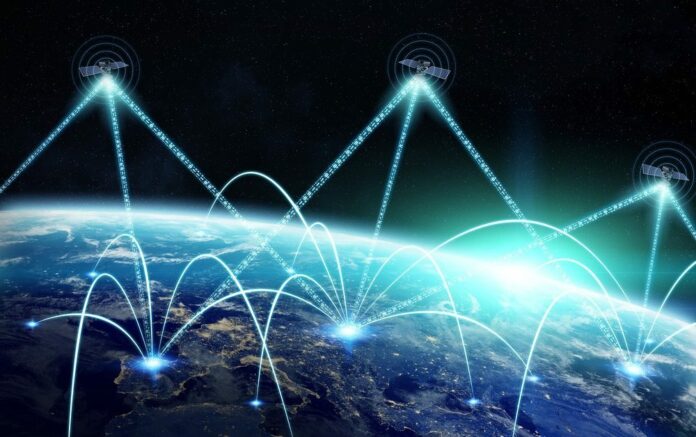 Marketing visualization of a satellite network by commercial space firm SpaceX. It is similar to one Thailand has committed upward of 64 billion baht to invest in by a virtually unheard of company. Image: SpaceX