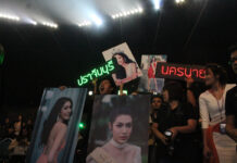 Behind the Babes, Thai Pageant Fanatics Froth and Scream