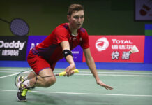 Defending Champion Axelsen Advances at Badminton Worlds Viktor Axelsen of Denmark plays a shot against Huang Yuxiang of China during their men's badminton singles match at the BWF World Championships on Wednesday in Nanjing, China. Photo: Mark Schiefelbein / Associated Press