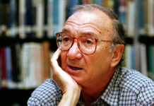 Gentle Humor Was the Lifeblood of Playwright Neil Simon American playwright Neil Simon answers questions during an interview in Seattle, Washington. Photo: Gary Stuart / Associated Press