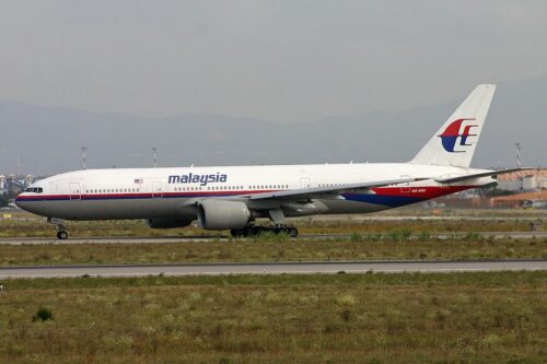Malaysia Airlines flight MH17 taxis in 2011 in Fiumicino Airport, Rome, Italy. Photo: Alan Wilson / Wikimedia Commons