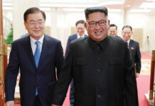 Kim Jong Un Demands ‘Goodwill Measures’ as Koreas Set Summit In this Wednesday, Sept. 5, 2018 photo provided on Thursday, Sept. 6, 2018 by South Korea Presidential Blue House via Yonhap News Agency, North Korean leader Kim Jong Un, right, meets with South Korean National Security Director Chung Eui-yong in Pyongyang, North Korea. Photo: Associated Press