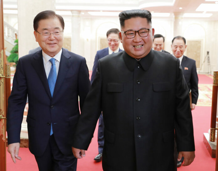 In this Wednesday, Sept. 5, 2018 photo provided on Thursday, Sept. 6, 2018 by South Korea Presidential Blue House via Yonhap News Agency, North Korean leader Kim Jong Un, right, meets with South Korean National Security Director Chung Eui-yong in Pyongyang, North Korea. Photo: Associated Press