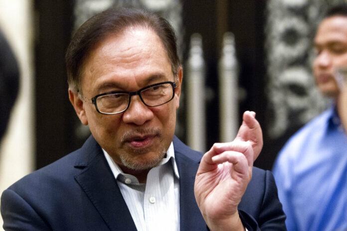 Malaysian politician Anwar Ibrahim speaks before a court hearing at Federal Court in September in Putrajaya, Malaysia. Photo: Yam G-Jun / Associated Press