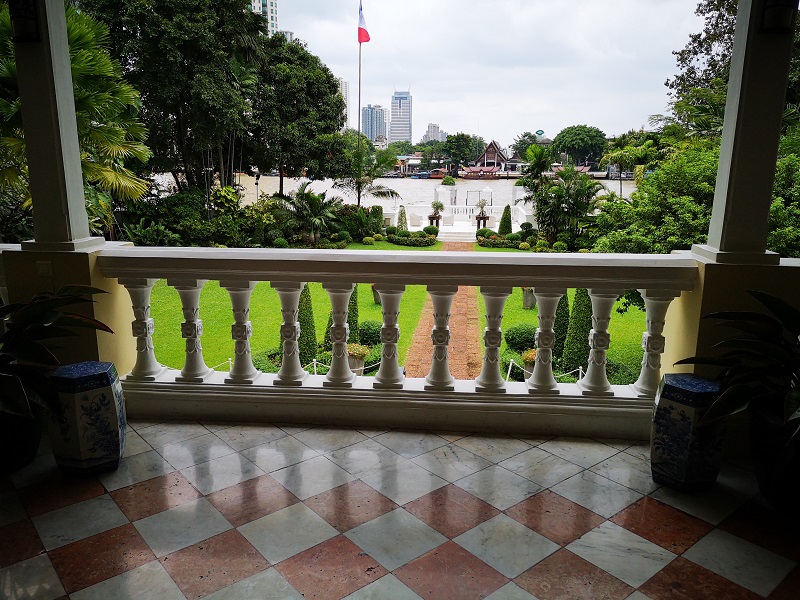 View from the second floor overlooking the Chaophraya River.