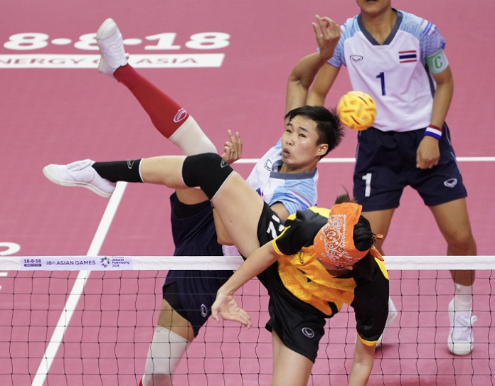 Thailand's four-member women's Sepak Takraw team beat Vietnam Saturday to win the gold. Thailand's four-member women's Sepak Takraw team beat Vietnam Saturday to win the gold.