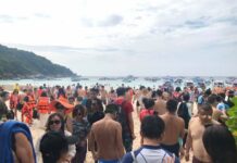 Govt Bans Overnight Stays on Similan Islands A photo posted online in January shows tourists on Koh Similan. Photo: Loveaholic Journey / Facebook